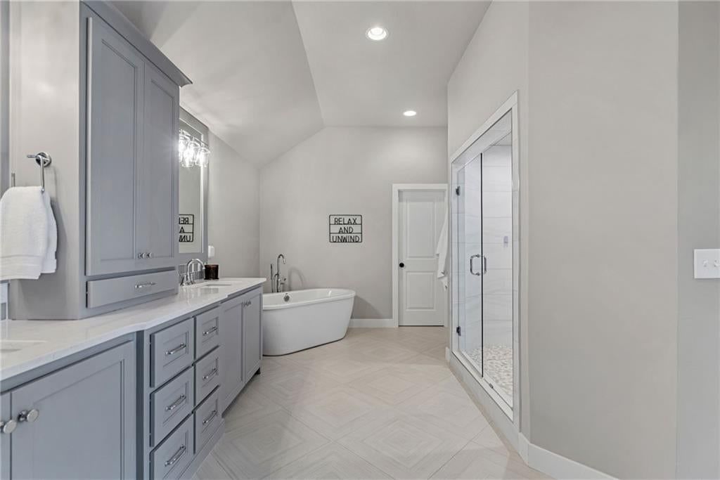 17200 Melrose Street — photo 41