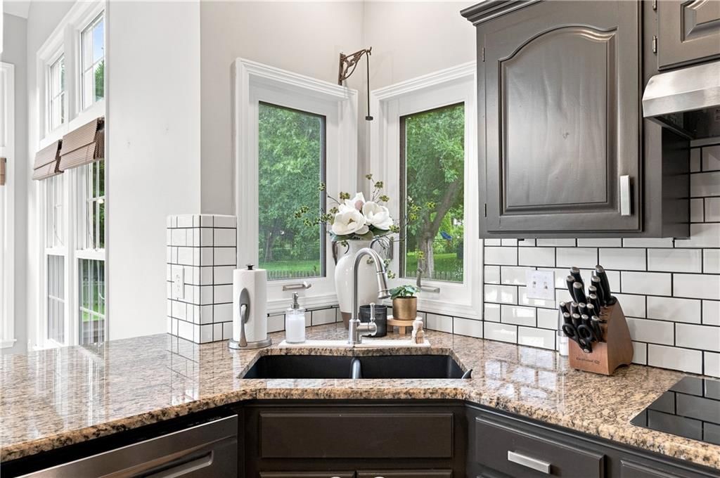 12516 Connell Street — photo 16