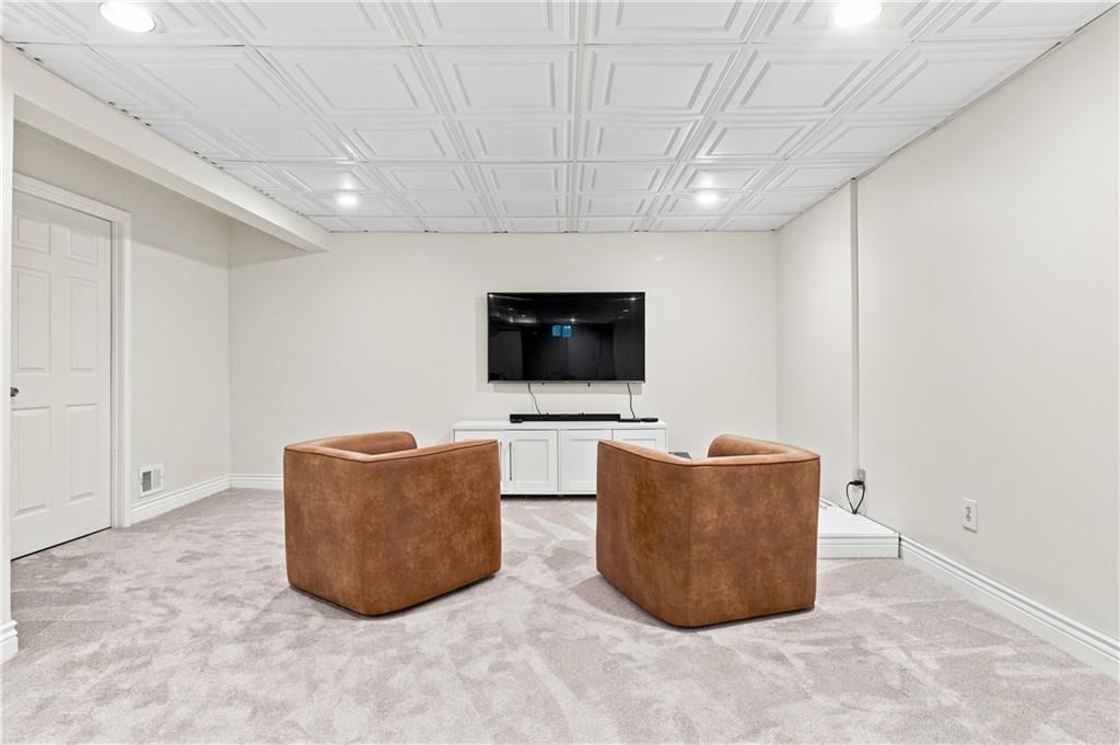 12516 Connell Street — photo 29