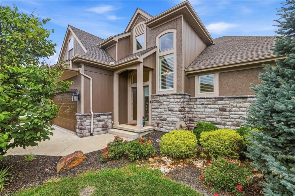 16503 S Parkwood Street — photo 1