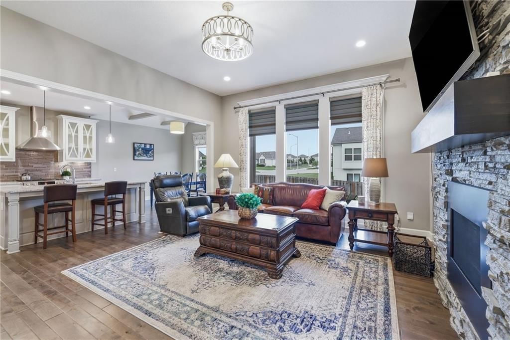 16503 S Parkwood Street — photo 9