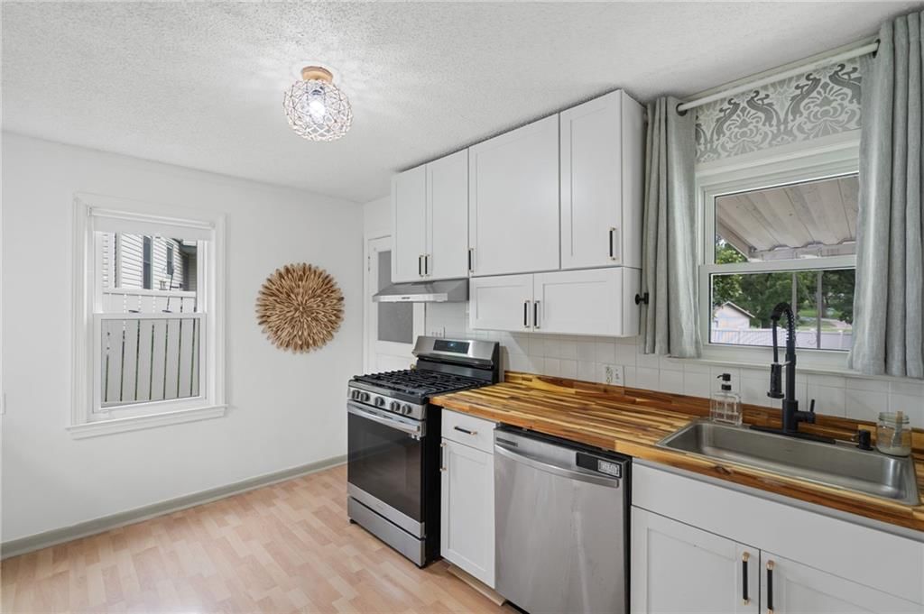 2705 Beverly Circle — photo 10