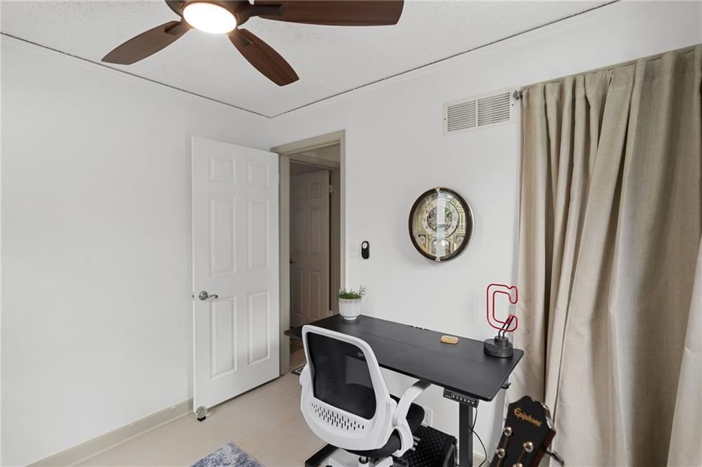 2705 Beverly Circle — photo 18