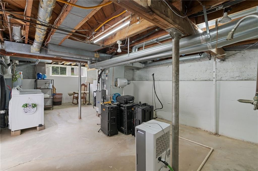 2705 Beverly Circle — photo 24