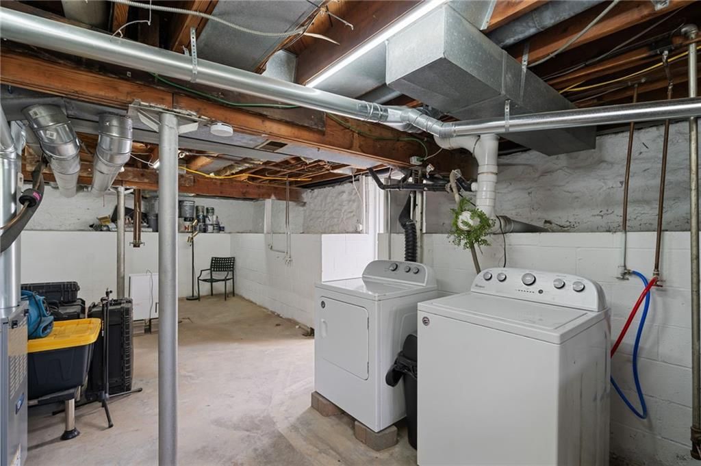 2705 Beverly Circle — photo 25