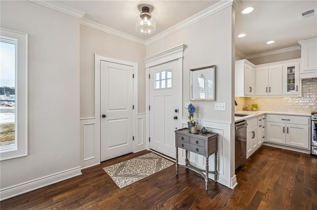 11413 S Waterford Drive — photo 3