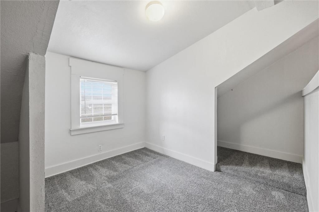 6033 Harrison Street — photo 17