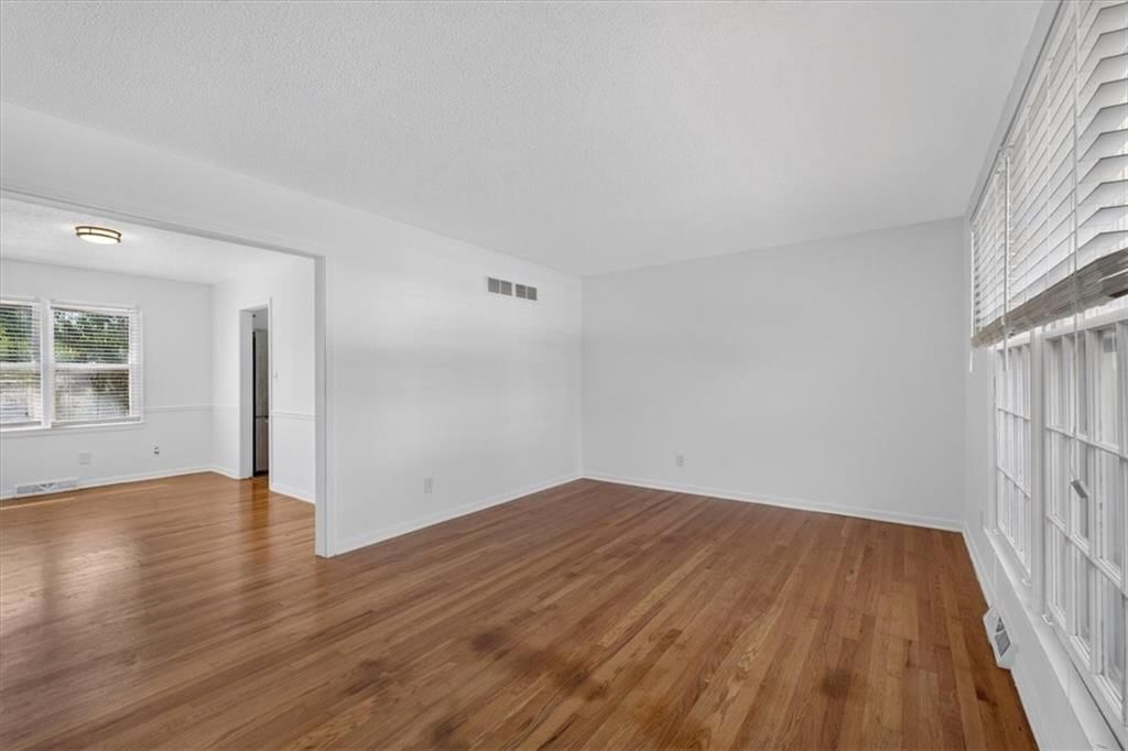 5913 W 101st Place — photo 5