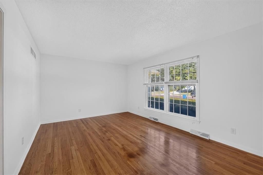 5913 W 101st Place — photo 6