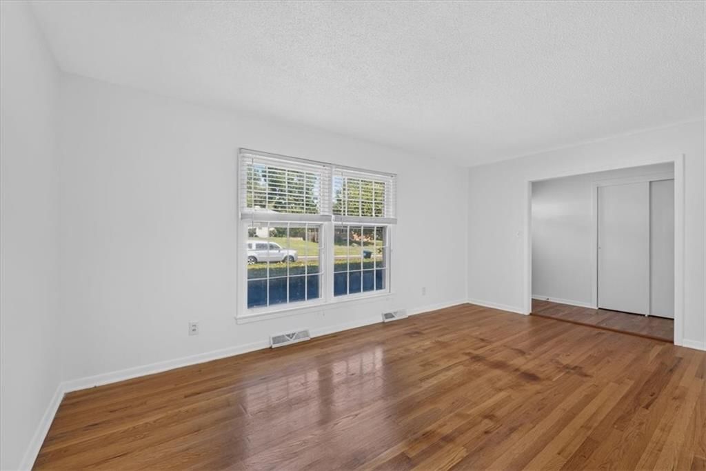 5913 W 101st Place — photo 7