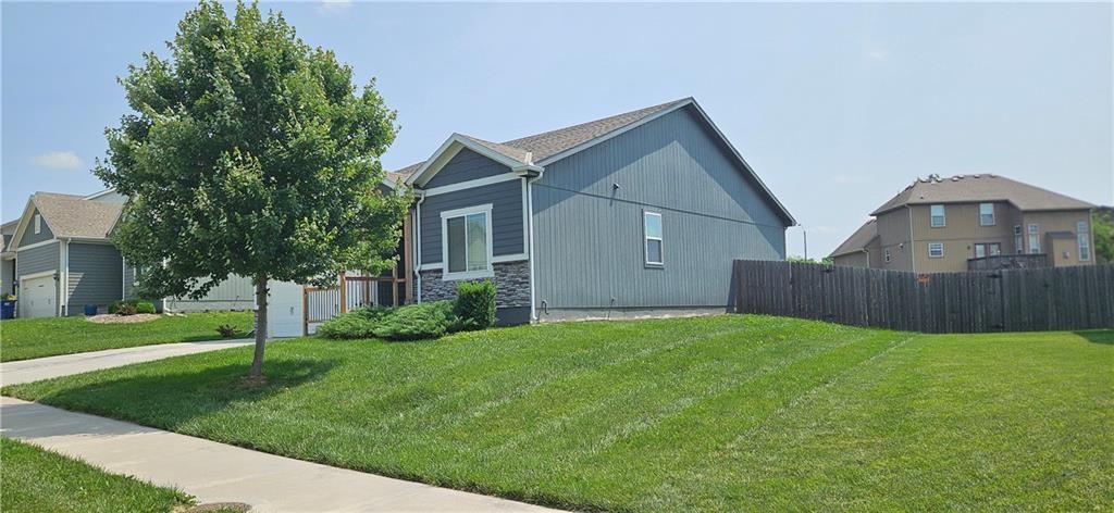 12432 Live Oak Circle — photo 2