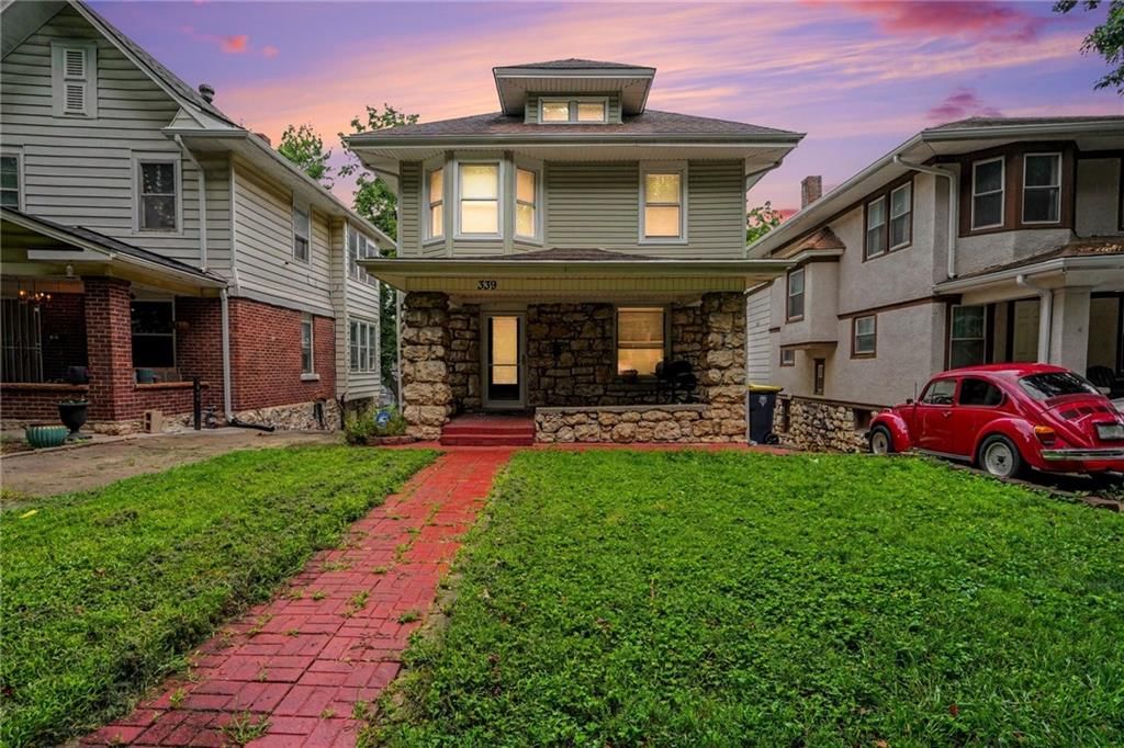339 Spruce Avenue — photo 1