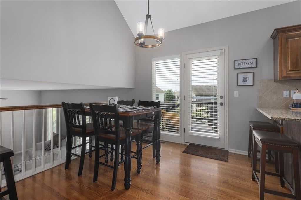 10904 N Manchester Avenue — photo 13