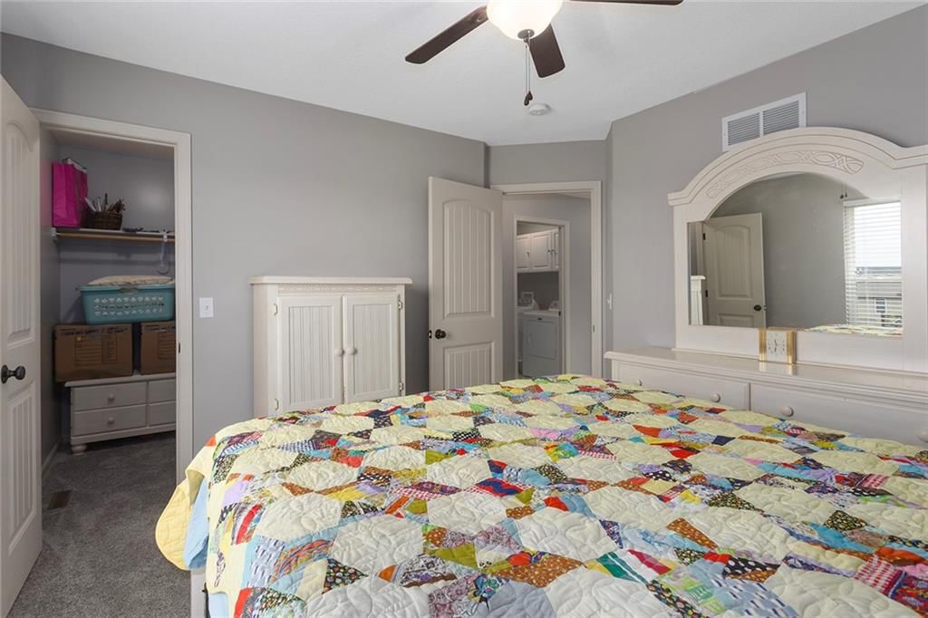 10904 N Manchester Avenue — photo 23
