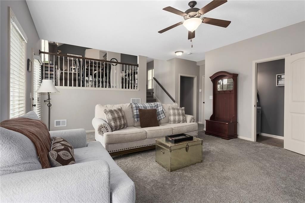 10904 N Manchester Avenue — photo 32