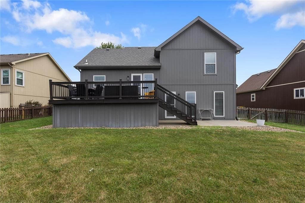 10904 N Manchester Avenue — photo 37