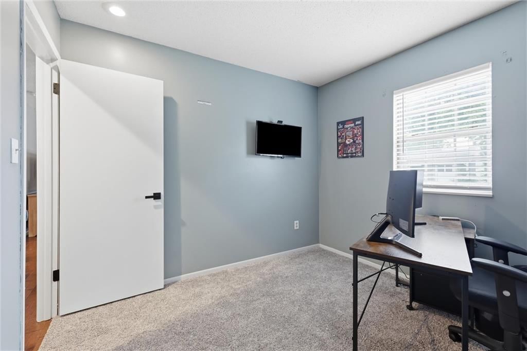 1729 W Normandy Drive — photo 12