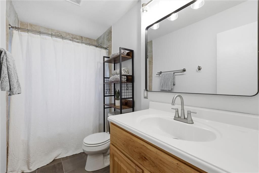 1729 W Normandy Drive — photo 13