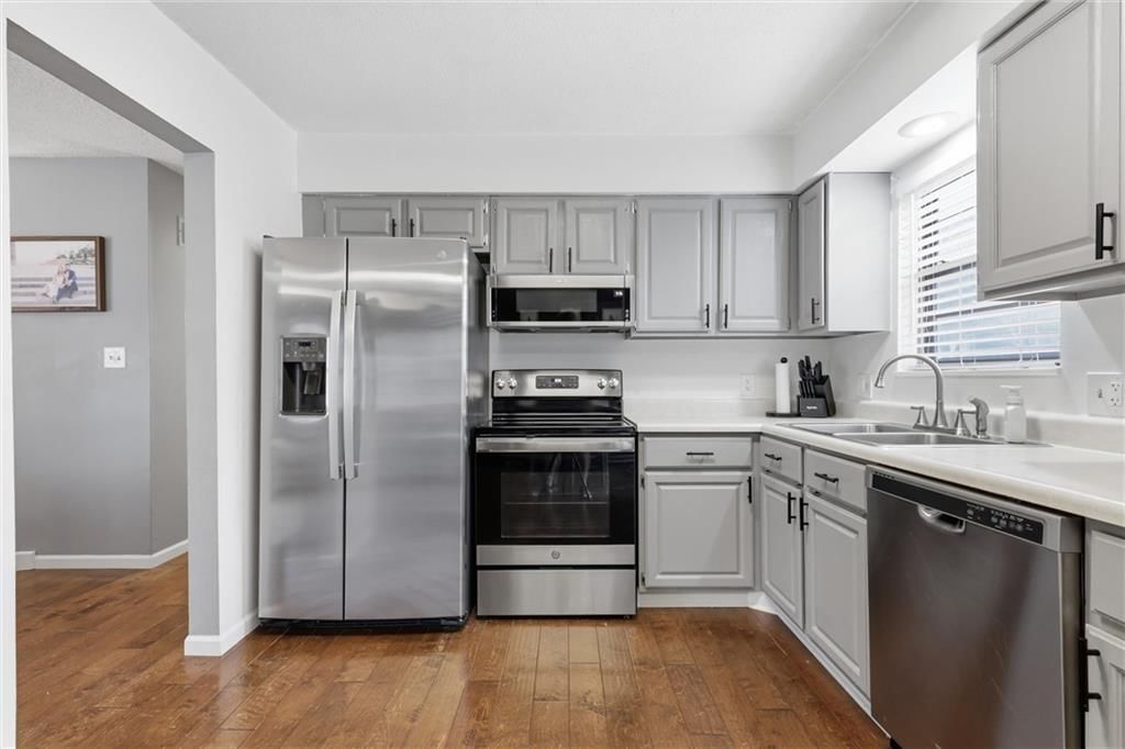 1729 W Normandy Drive — photo 23