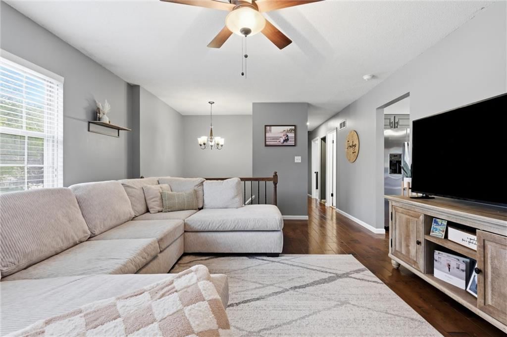 1729 W Normandy Drive — photo 24