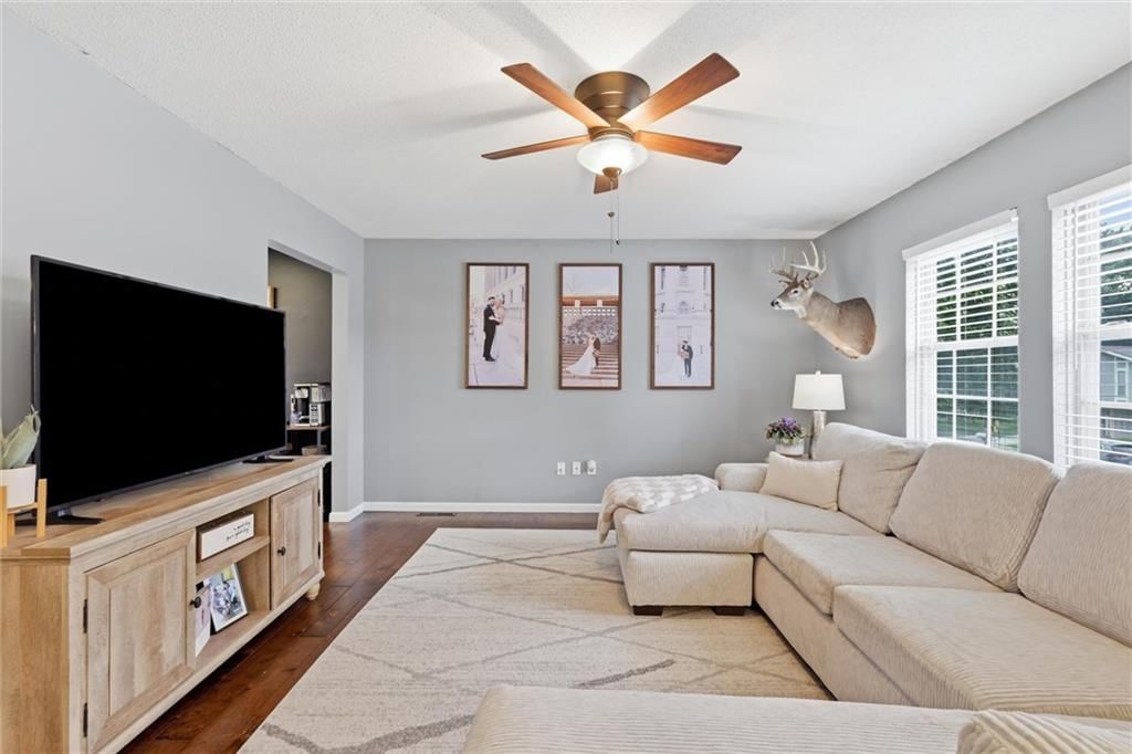 1729 W Normandy Drive — photo 26