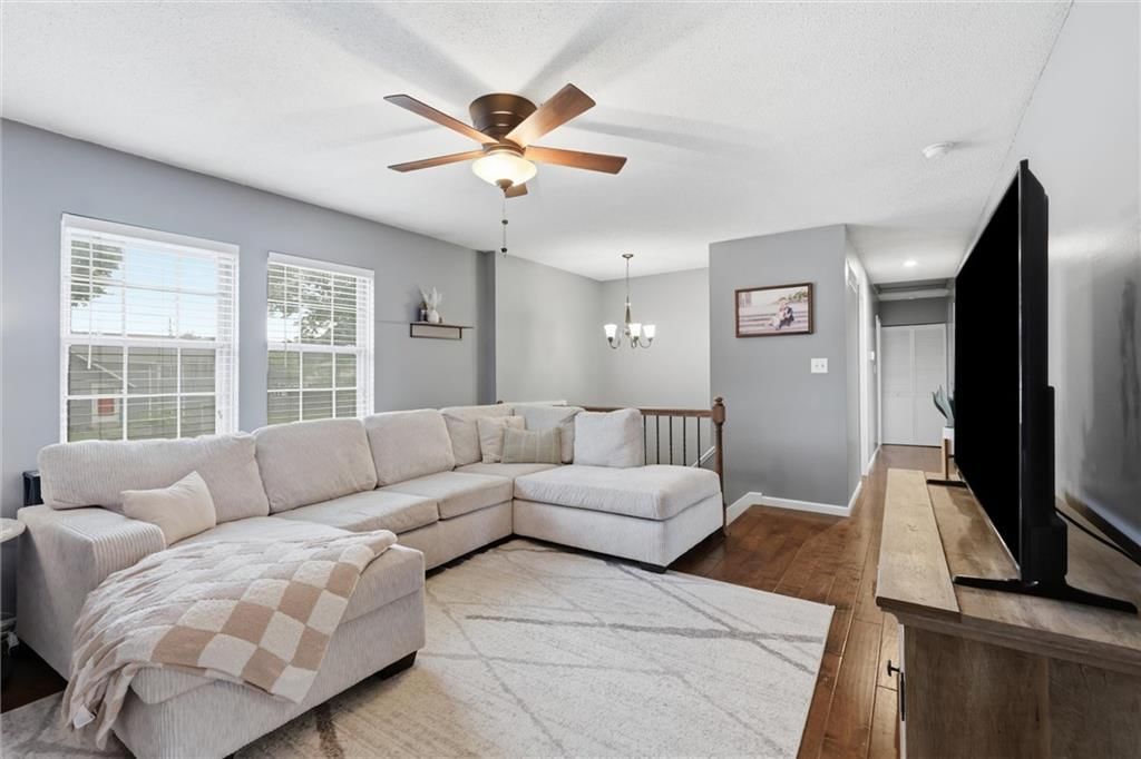1729 W Normandy Drive — photo 30