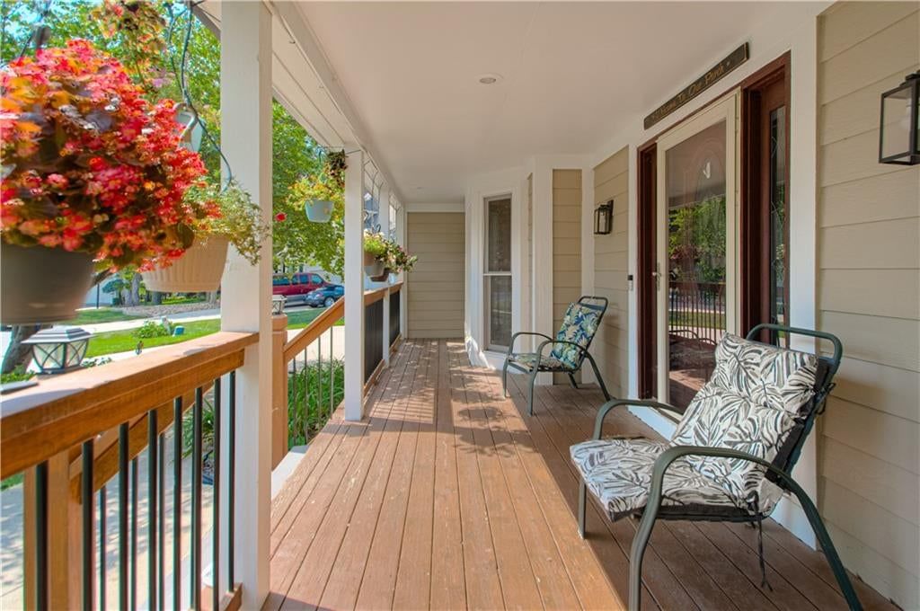 2250 SW Forestpark Place — photo 4