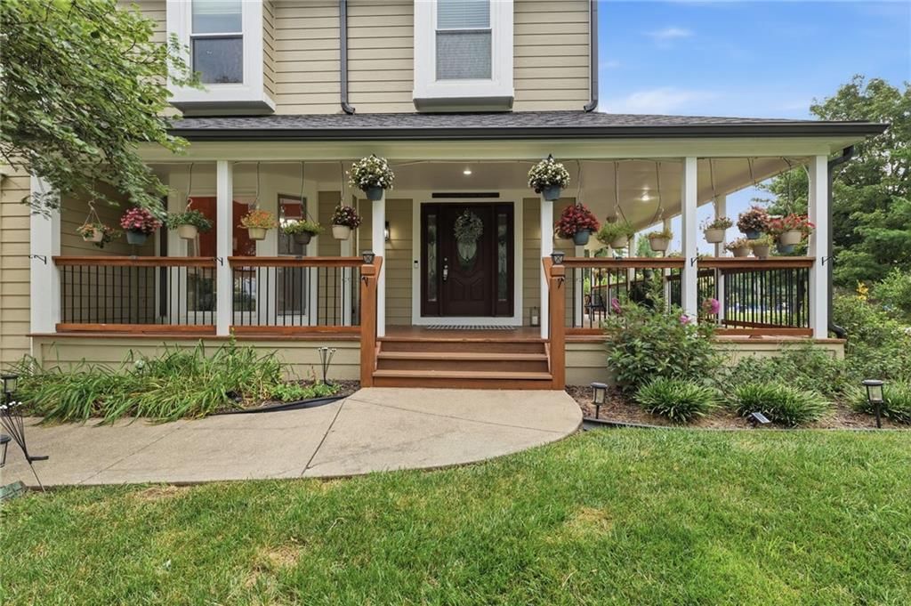 2250 SW Forestpark Place, Lee's Summit, MO