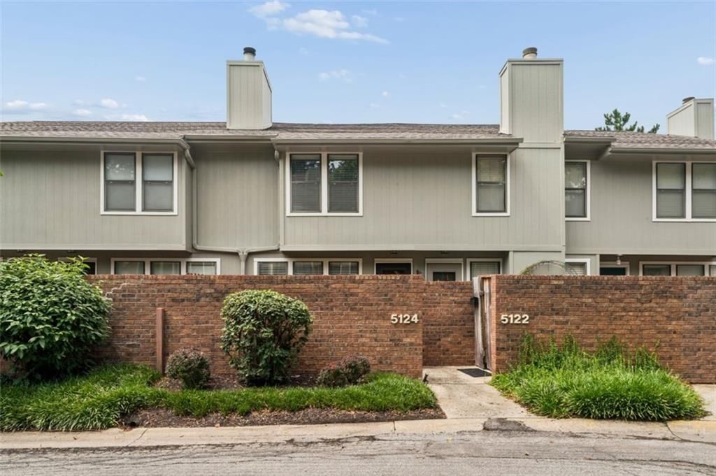 5124 W 62nd Street — photo 2