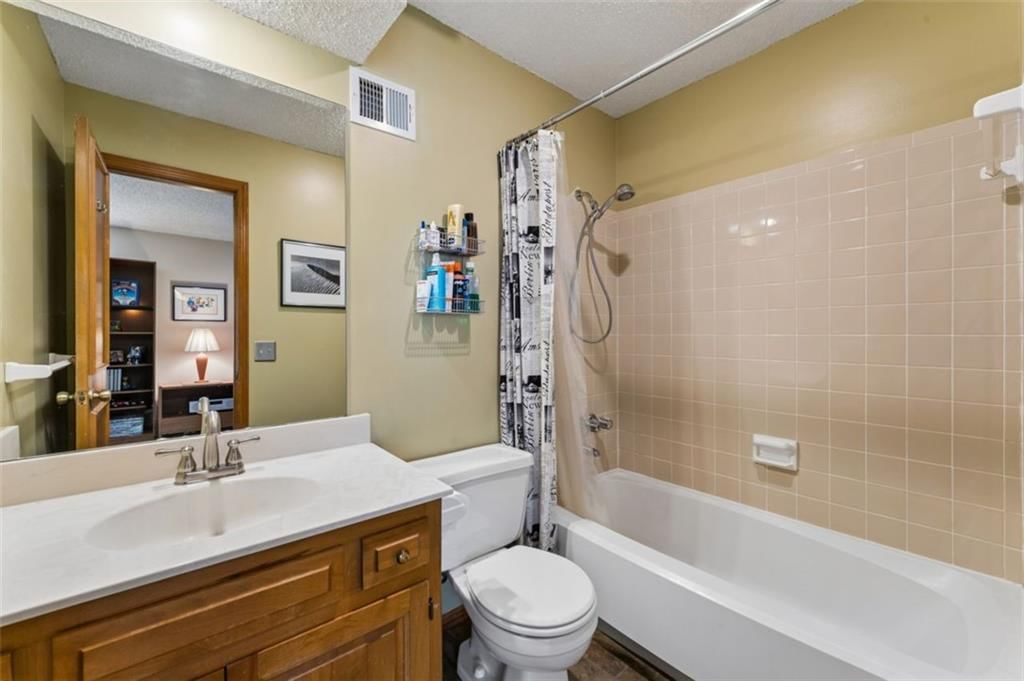 5124 W 62nd Street — photo 20