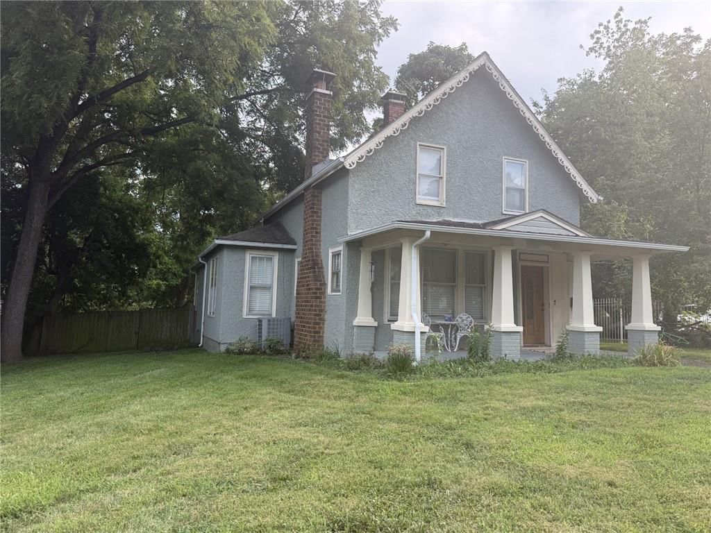 812 Cedar Street — photo 1