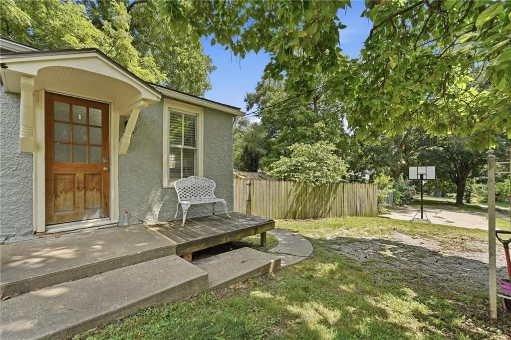 812 Cedar Street — photo 6
