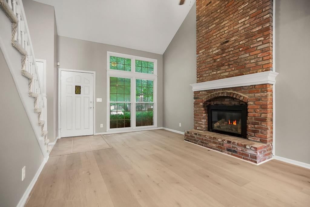 10740 W 115th Street — photo 4