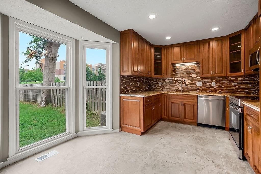 10740 W 115th Street — photo 9