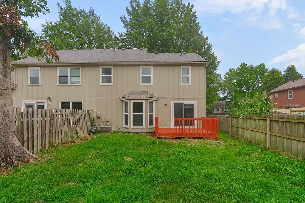 10740 W 115th Street — photo 32