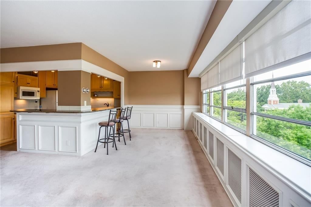 333 W Meyer Boulevard — photo 9