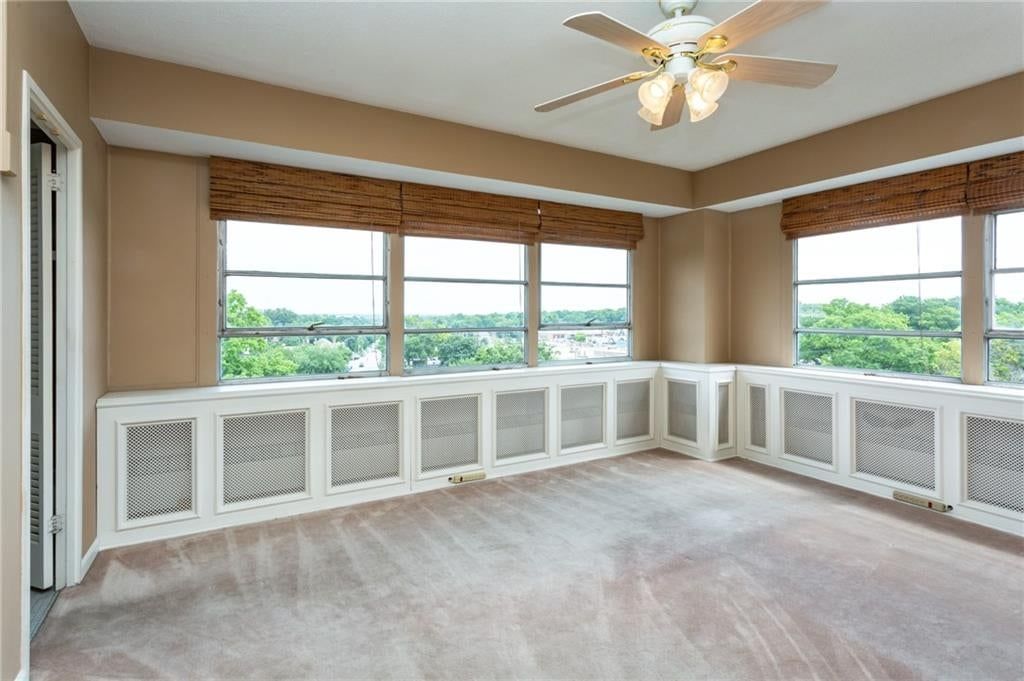 333 W Meyer Boulevard — photo 20