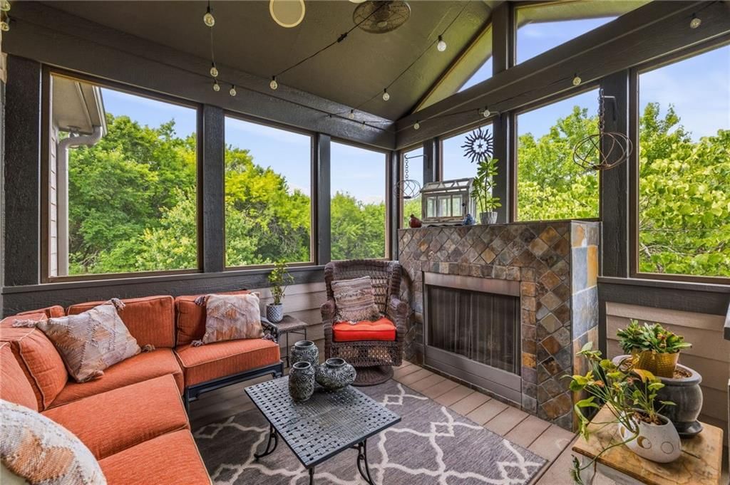 7435 Deer Ridge Drive — photo 5