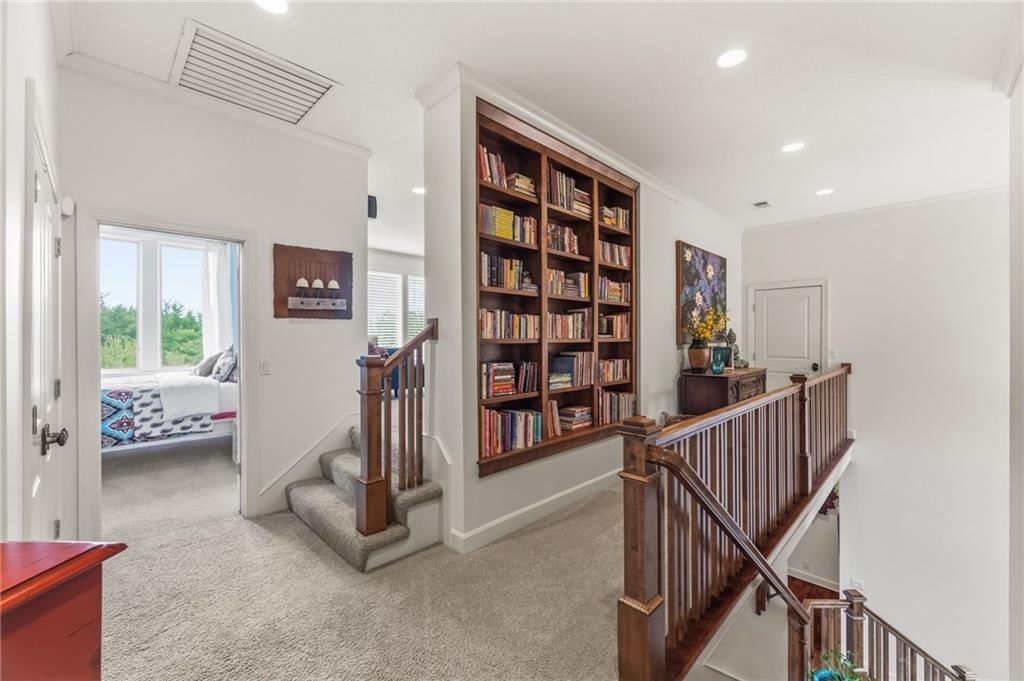7435 Deer Ridge Drive — photo 12