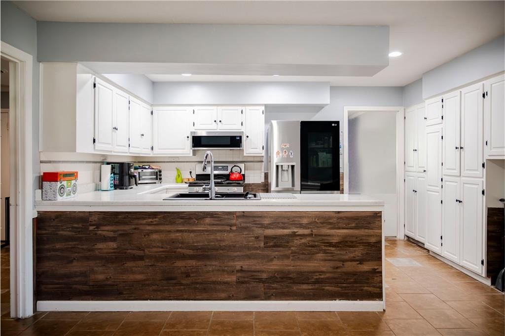 600 E Linwood Terrace — photo 9