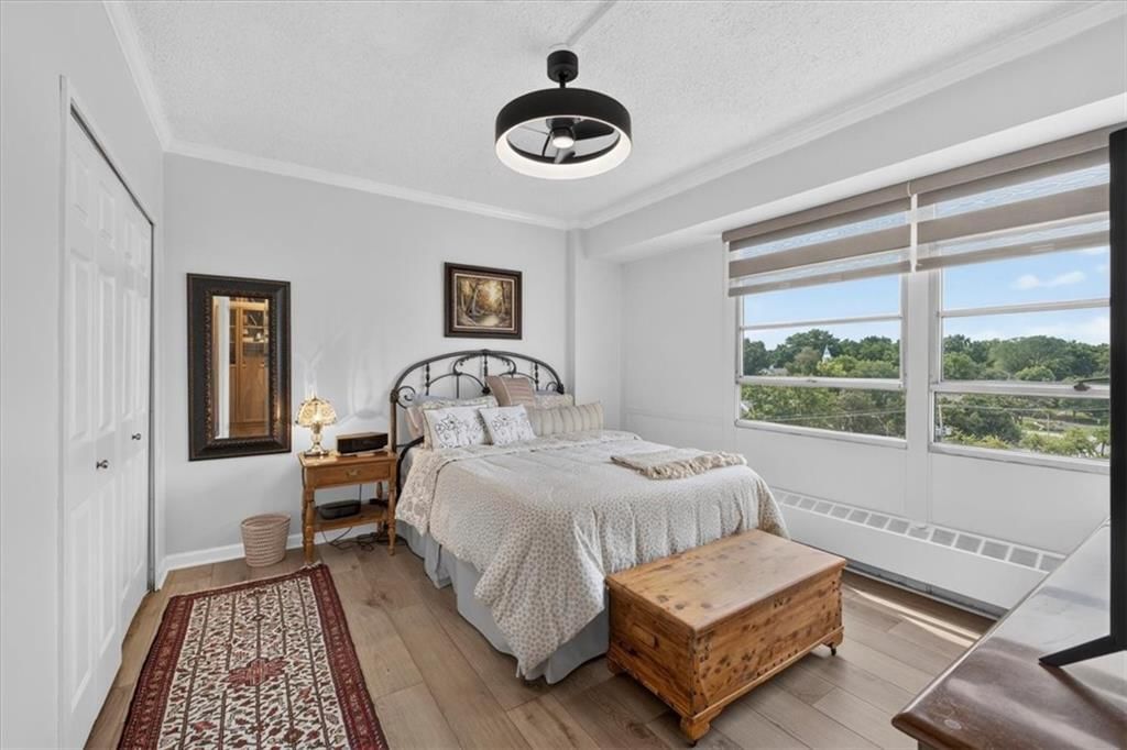 333 W Meyer Boulevard — photo 12