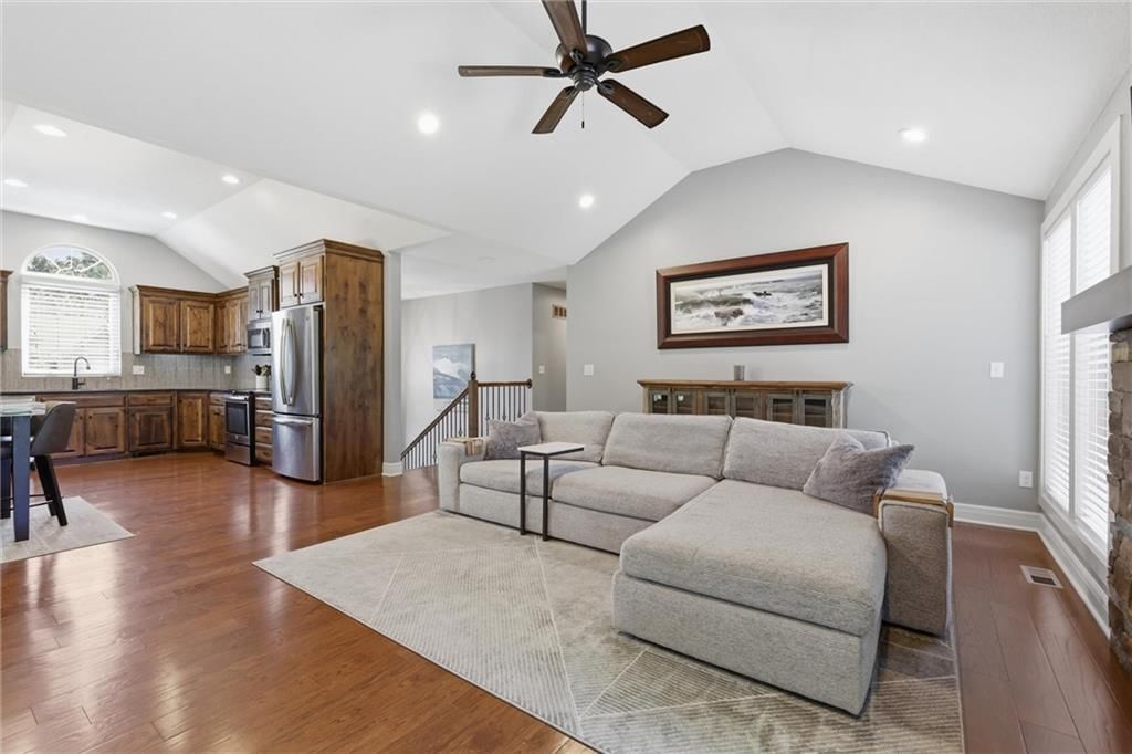 19505 W 110th Street — photo 7