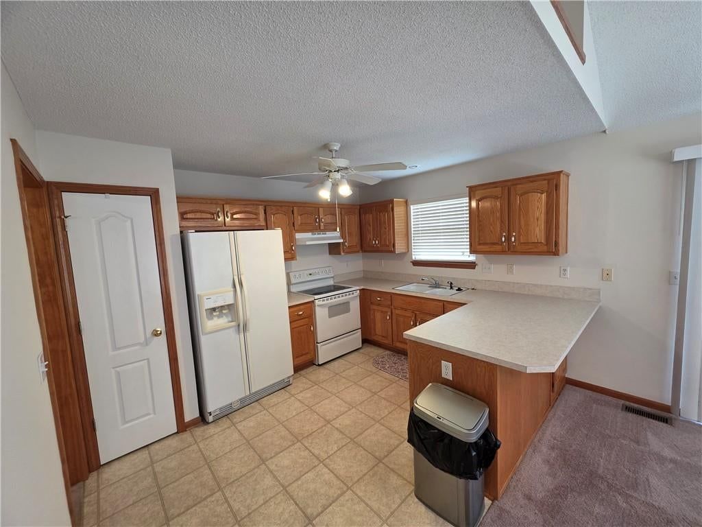 404 Blue Grass Drive — photo 5