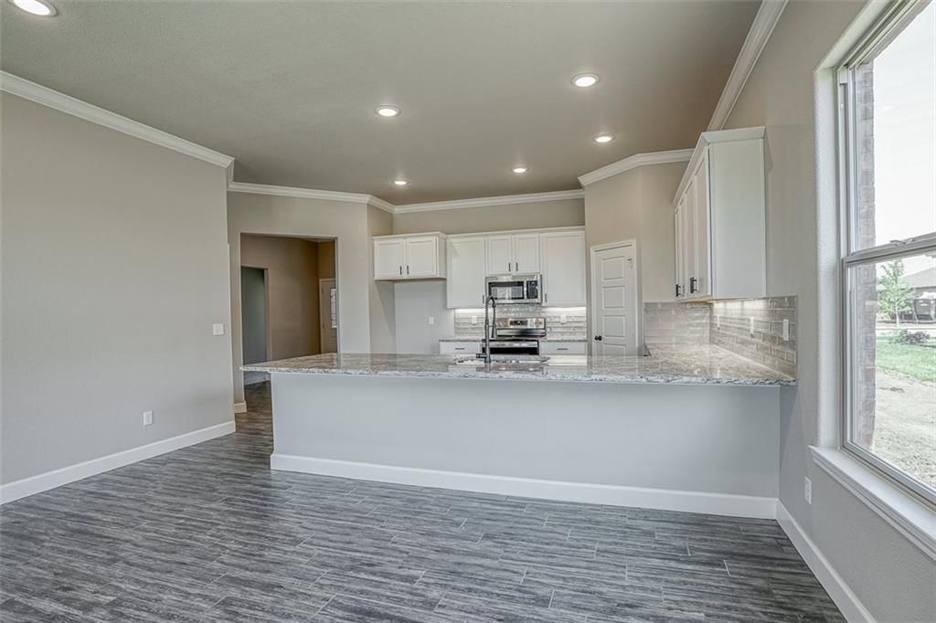 18465 W 195 Terrace — photo 4