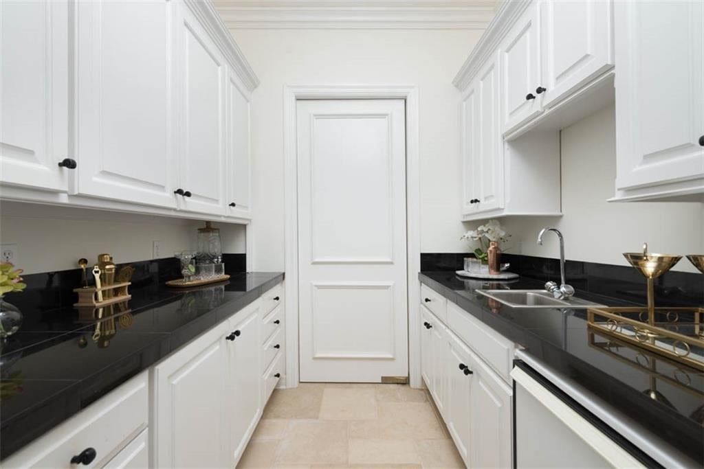 3109 W 118th Street — photo 26