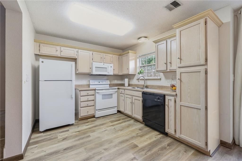 5604 NW Moonlight Meadow Court — photo 18