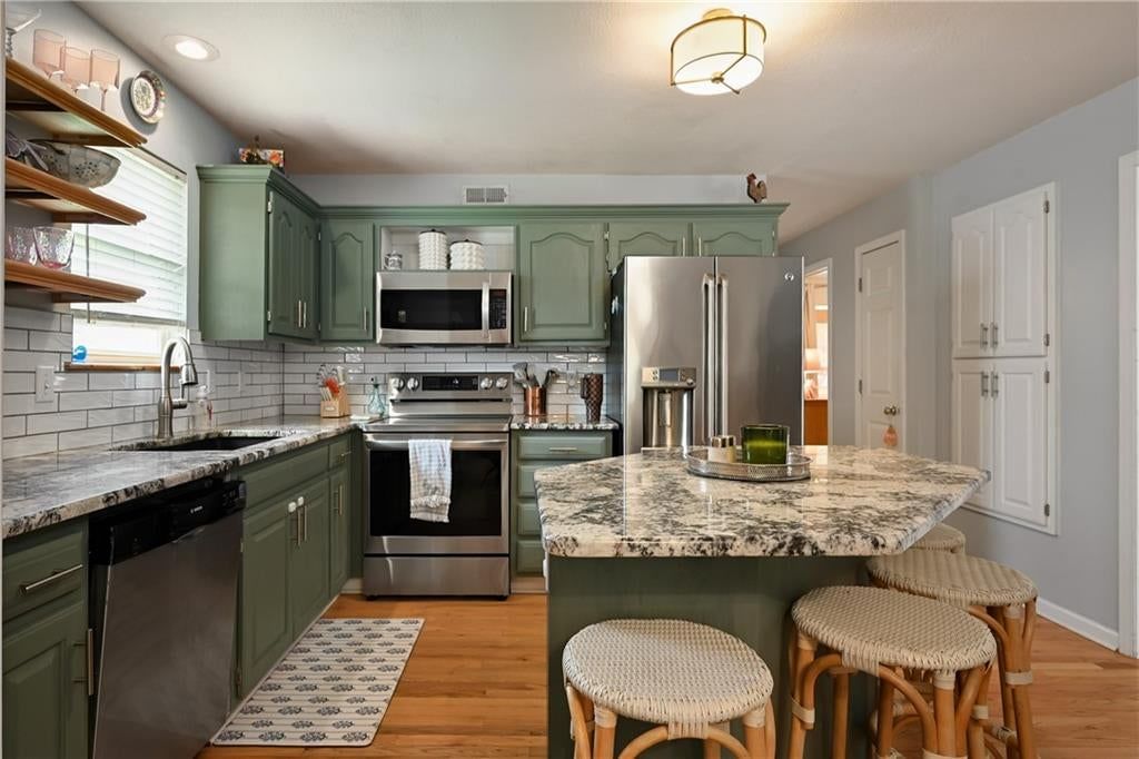 1603 Cove Drive — photo 8