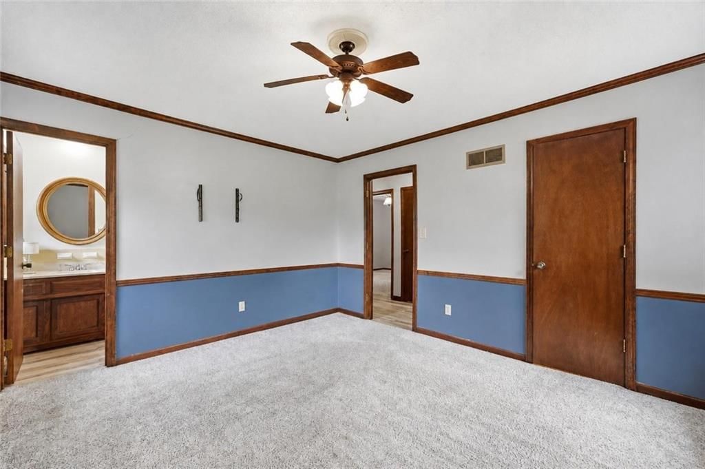 400 S NORMANDY Drive — photo 16