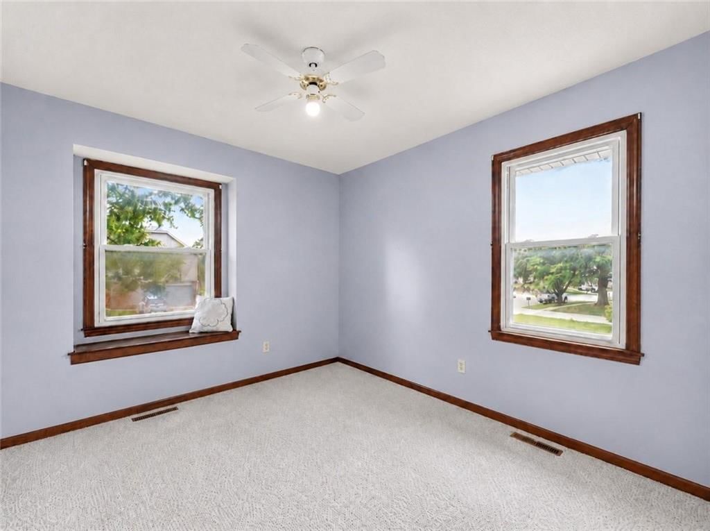 400 S NORMANDY Drive — photo 18