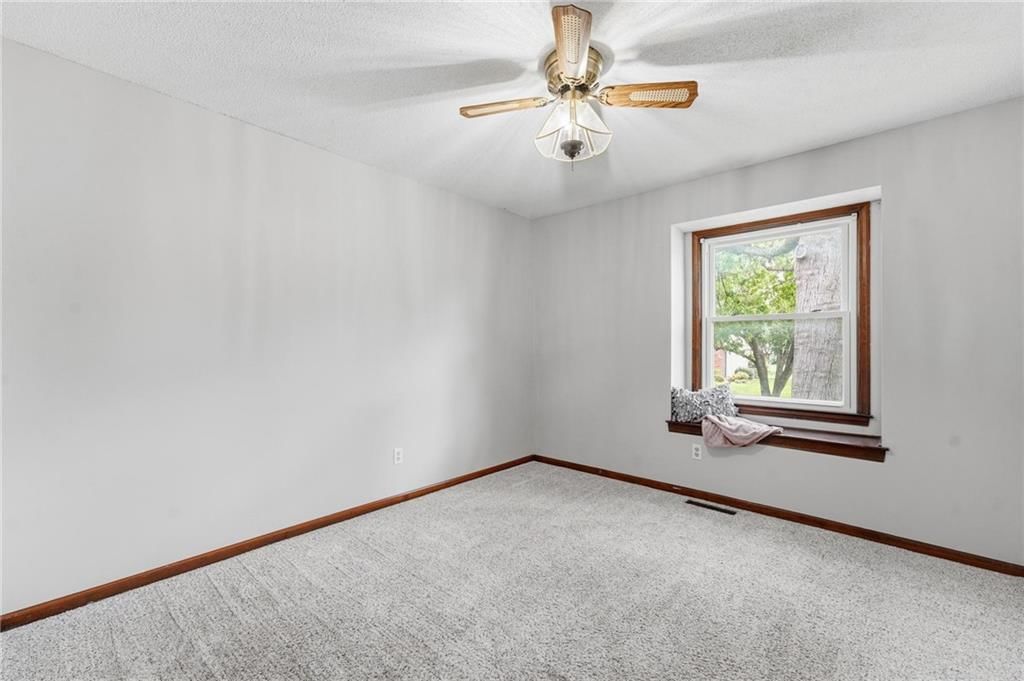 400 S NORMANDY Drive — photo 20